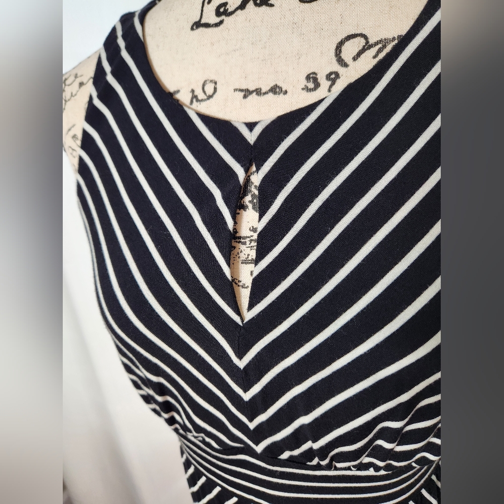 LOFT Maxi Dress - Picture 3 of 8